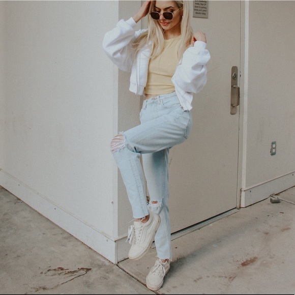 ❌SOLD❌ZARA Straight Light Wash Jeans - Picture 8 of 8